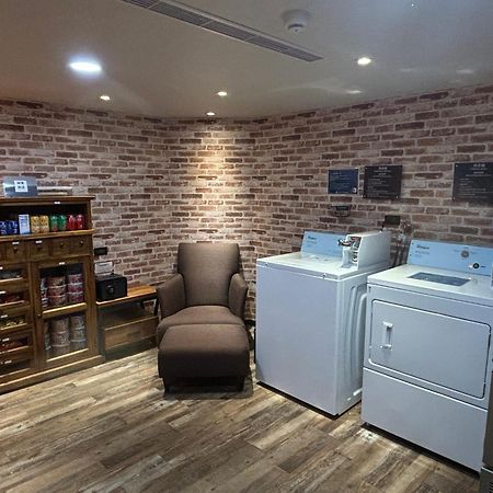 Cu Hotel كاوشيونغ المظهر الخارجي الصورة