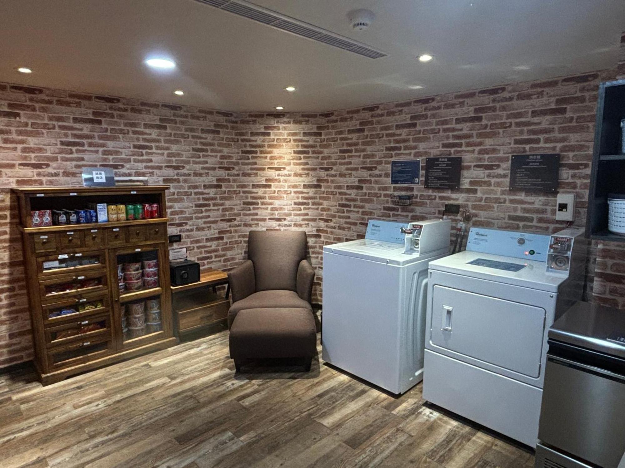 Cu Hotel كاوشيونغ المظهر الخارجي الصورة