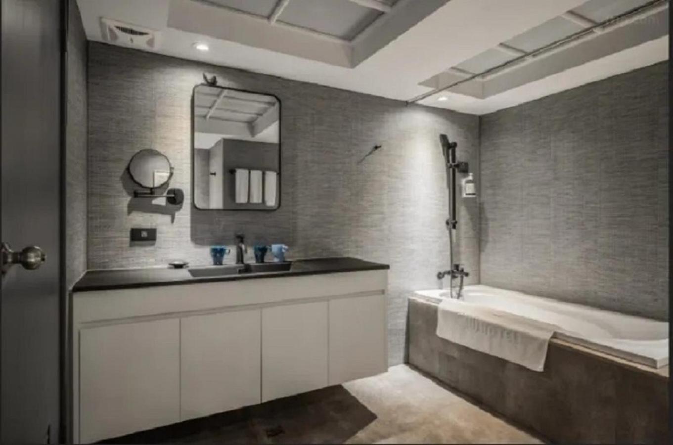 Cu Hotel كاوشيونغ المظهر الخارجي الصورة
